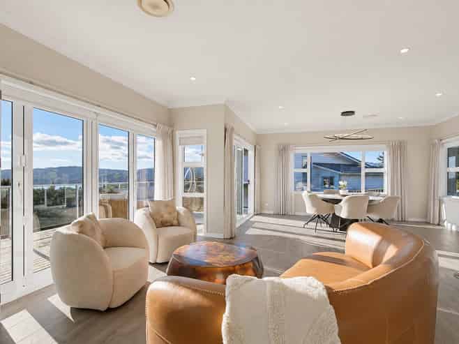 145 Endeavour Drive, Whitby
