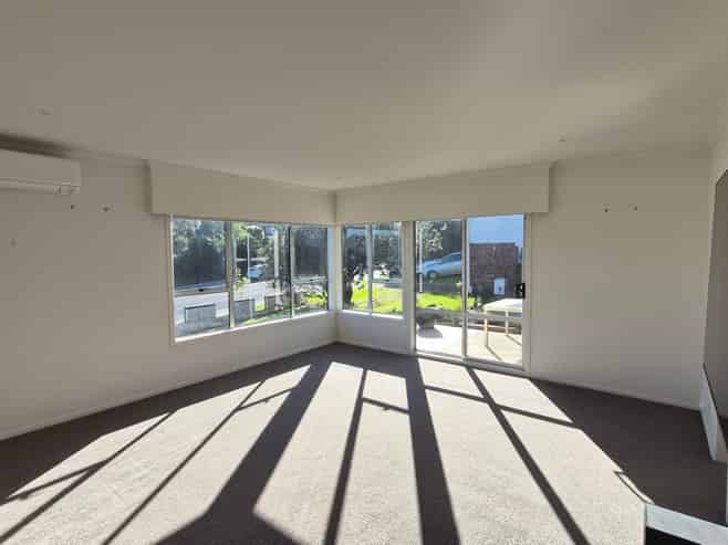 1/85 Lake Road, Northcote