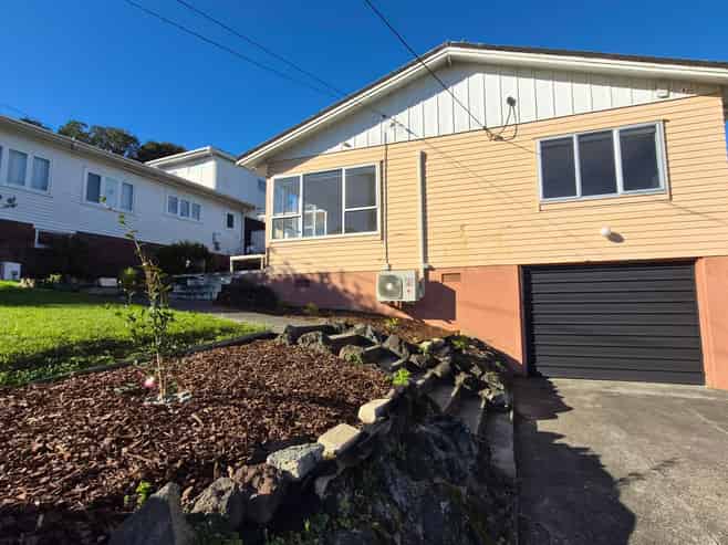 1/85 Lake Road, Northcote