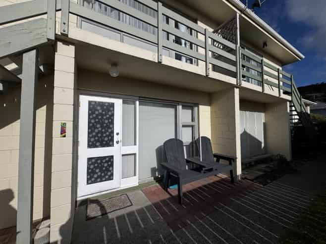 5/154  Onepu Rd, Lyall Bay