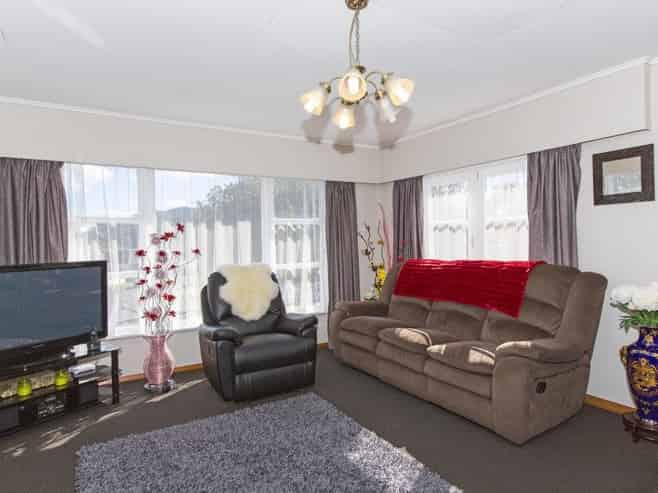 17 Castlerea Street, Wainuiomata