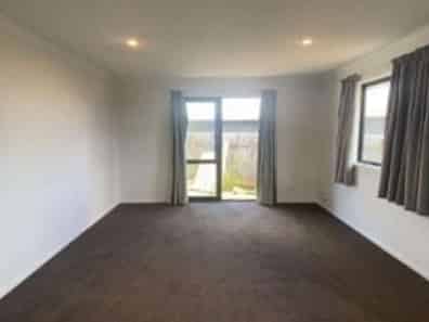 16A Wakelin Road, Mangere East