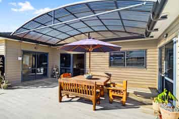 23 Lithgow Drive, Otamatea