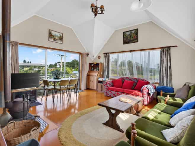 6 Mariner Cove Street, Tinopai