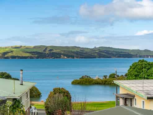 6 Mariner Cove Street, Tinopai