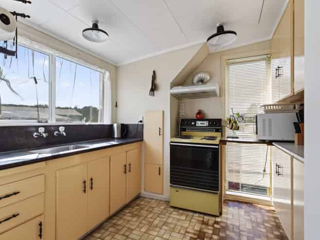 6 Mariner Cove Street, Tinopai