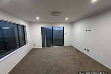 10 Ambedkar Way, Pukekohe