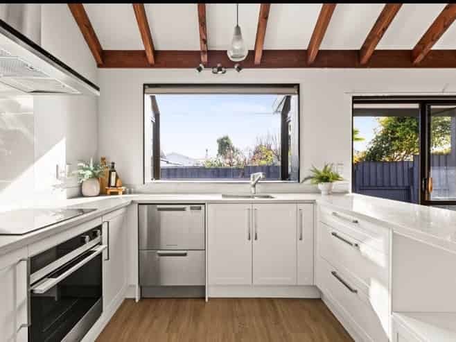 1/8 Duart Road, Havelock North