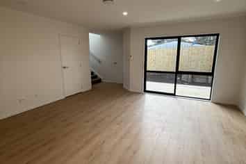 354c Roscommon Road, Clendon Park