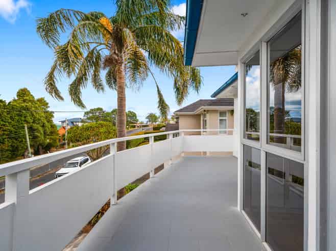 41 Seacliffe Road, Hillsborough