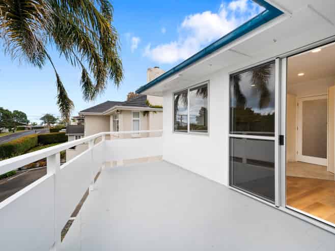 41 Seacliffe Road, Hillsborough