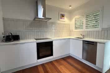 3/17 Church Street, Devonport
