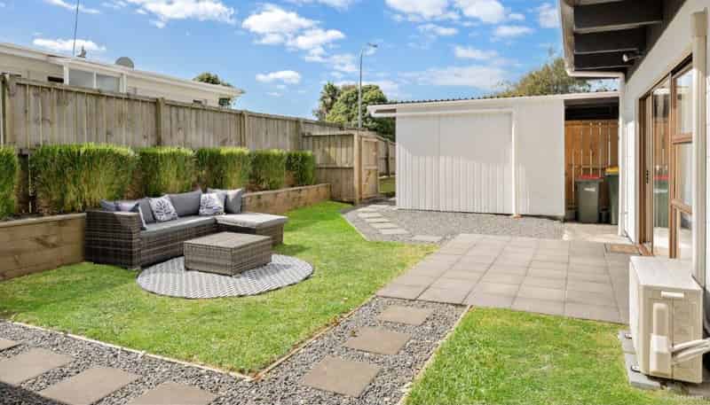 2/22 Marr Road, Manurewa