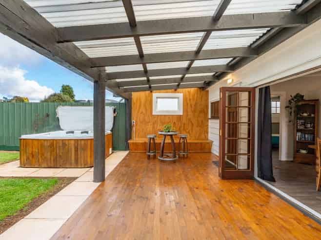 18 Bernard Street, Pukemiro
