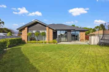 10 Kawatiri Place, Westport