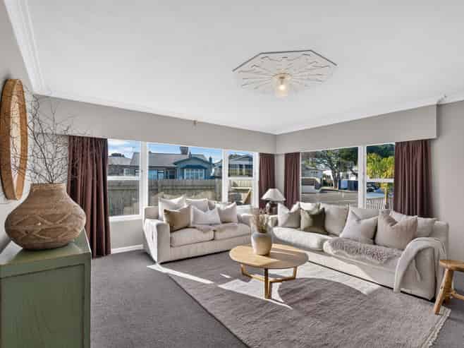 70 Nelson Crescent, Napier South