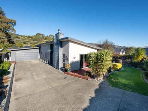 8 Gershwin Grove, Stoke
