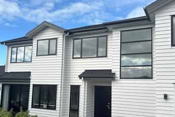 1 Maka Terrace, Silverdale