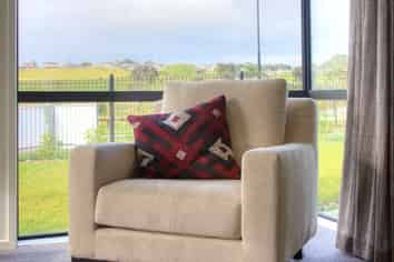 1 Bonair Crescent, Silverdale