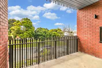 105/2 Ko Street, Northcote