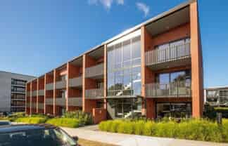 105/2 Ko Street, Northcote