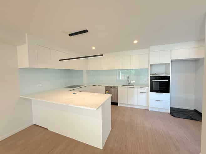 74D Sycamore Drive, Sunnynook