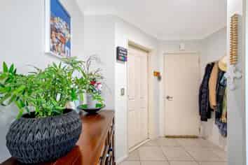 2/21 Awatea Road, Hornby