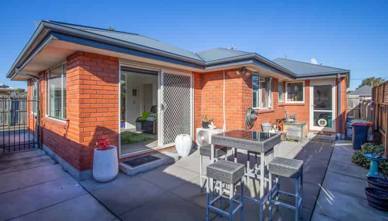 2/21 Awatea Road, Hornby