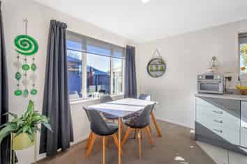 2/21 Awatea Road, Hornby