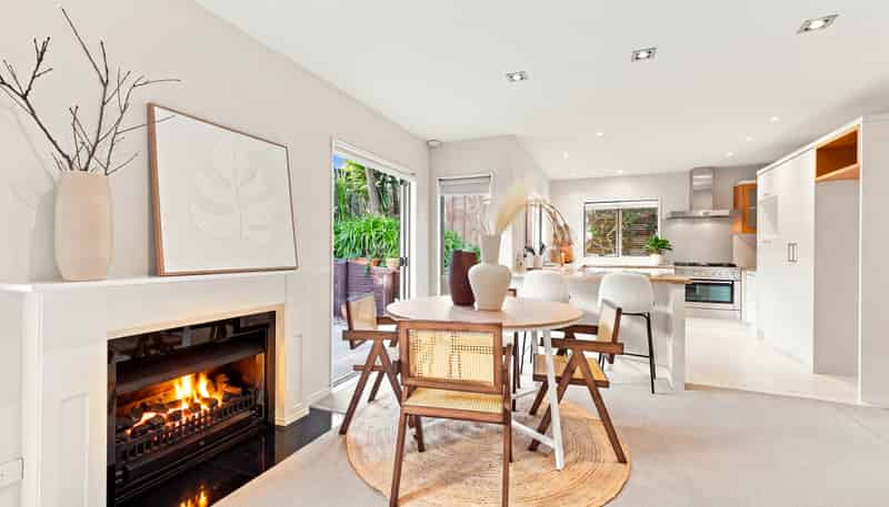 1B Brighton Terrace, Mairangi Bay