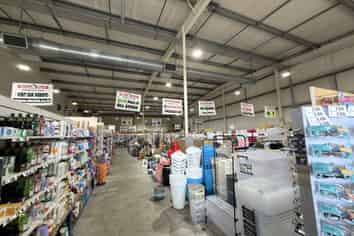 Prime large format retail opportunity in Porirua