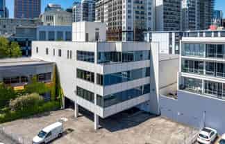Premium Full Floor Office