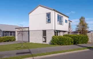 44 William Dawson Crescent, Wigram