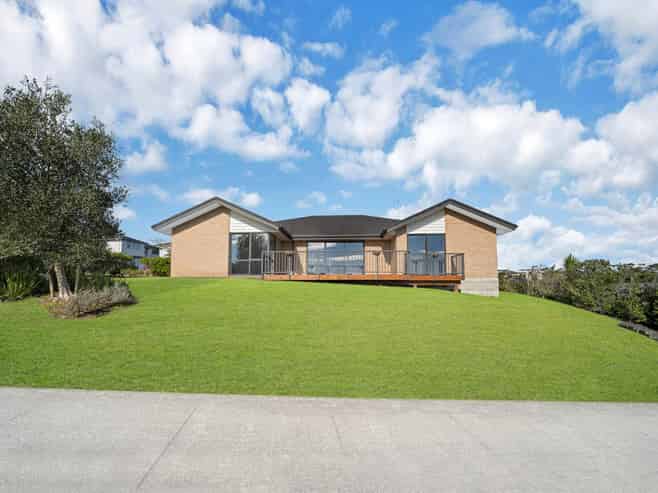 52 Madison Terrace, Silverdale