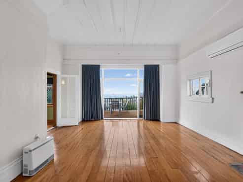 42 Cameron Road, Bluff Hill