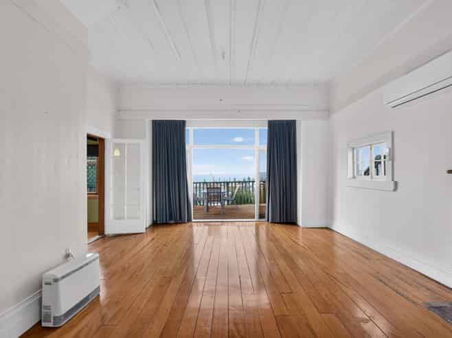 42 Cameron Road, Bluff Hill