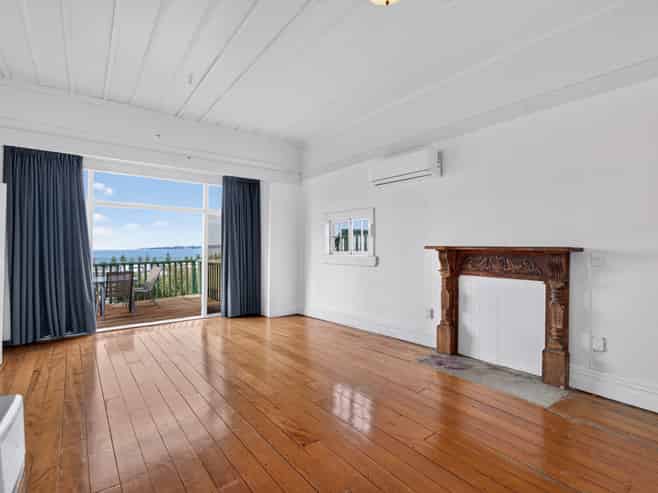 42 Cameron Road, Bluff Hill
