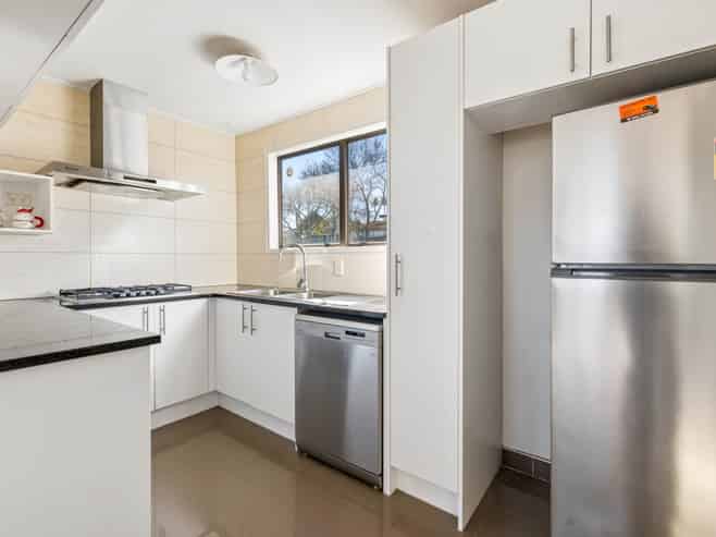 3 Rotoma Rise, Clover Park