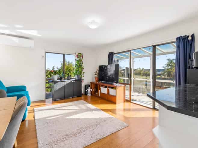 3 Rotoma Rise, Clover Park