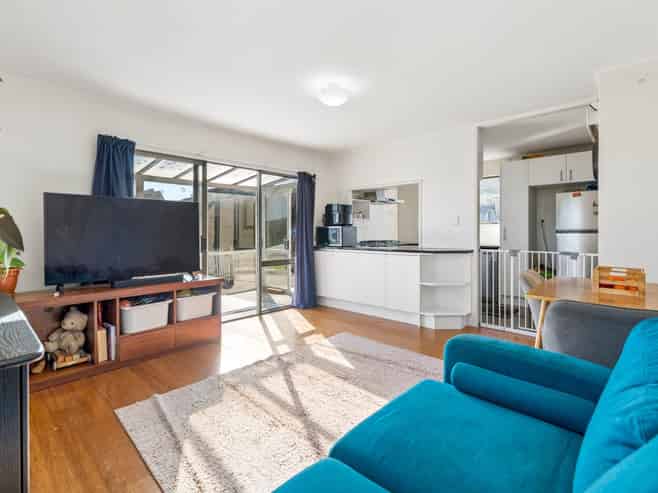 3 Rotoma Rise, Clover Park