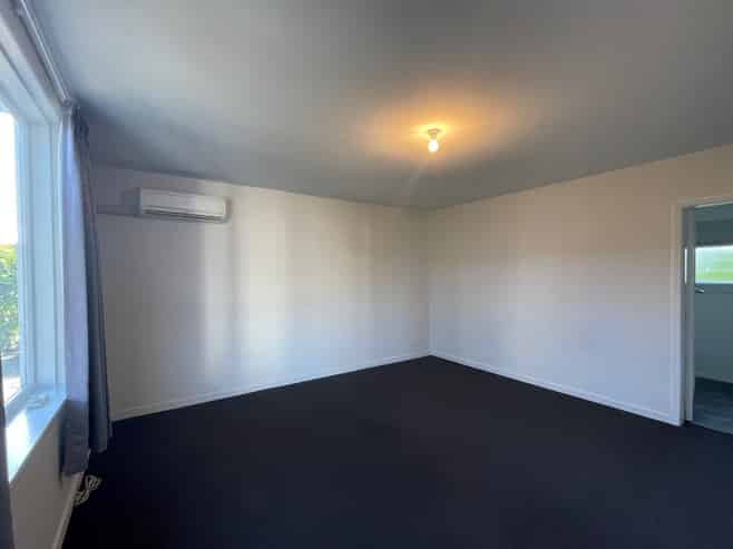 1/205 Colombo Street, Sydenham