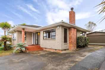 48 Don Buck Road, Massey