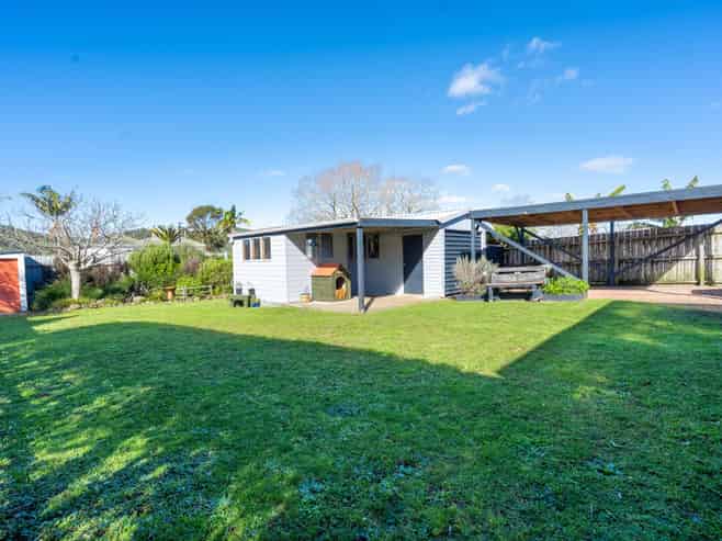 24 Weaver Street, WHAU VALLEY