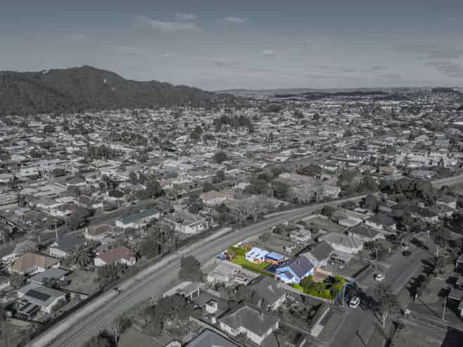 24 Weaver Street, WHAU VALLEY