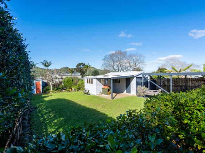 24 Weaver Street, WHAU VALLEY