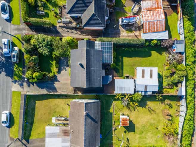 24 Weaver Street, WHAU VALLEY