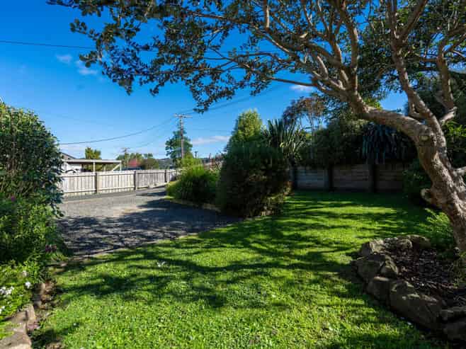 24 Weaver Street, WHAU VALLEY