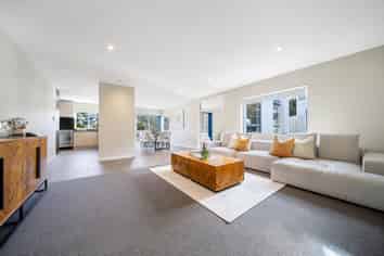 18 Bintulu Place, Fairview Heights