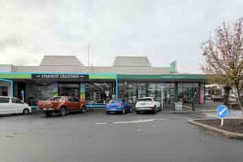 Scale & High Visibility in Central Taupō