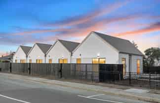 2/31 Vickerys Road, Wigram